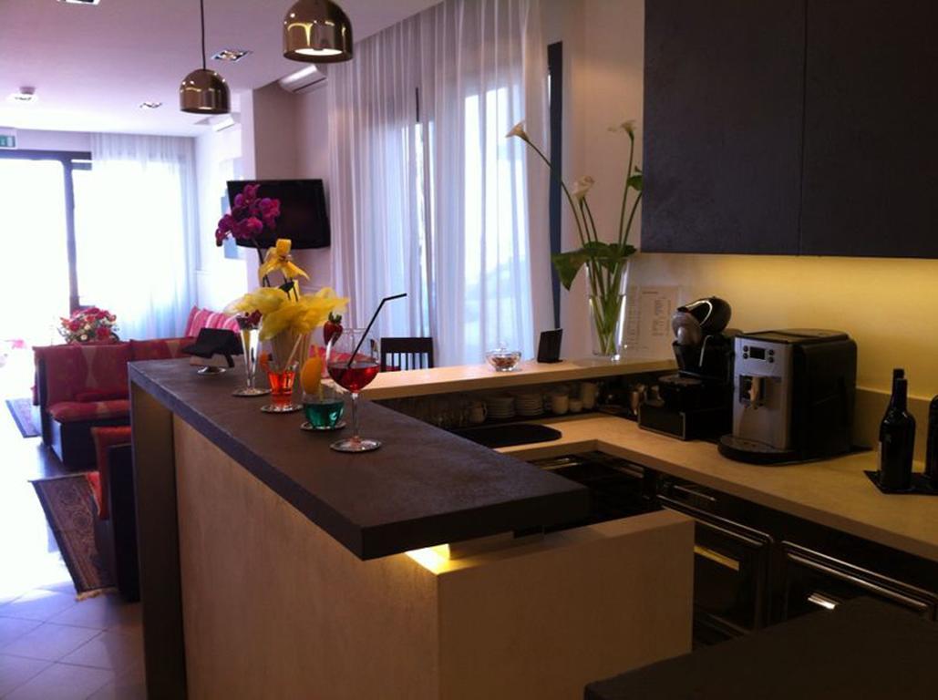 Hotel Aurora Gabicce Mare Extérieur photo
